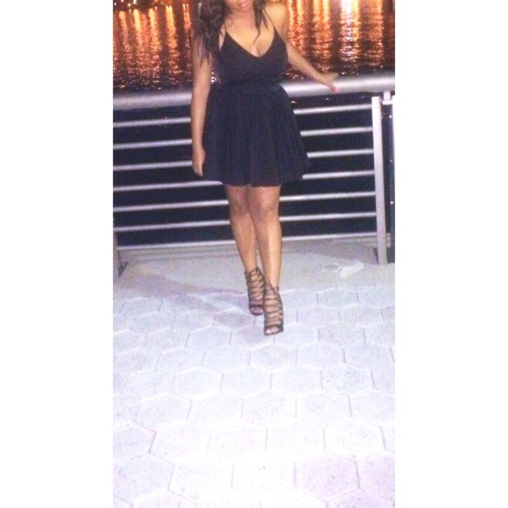 ✨✨LITTLE BLACK DRESS (Large)